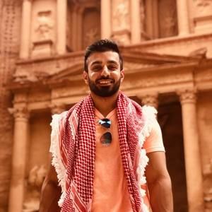 Meet your Posher, Yasir